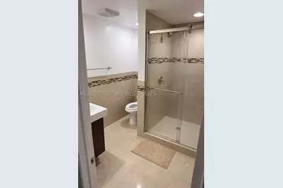 10090 NW 80th #1540, Hialeah Gardens, FL 33016 - Photo 9