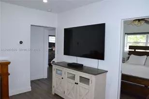 991 E 47th, Hialeah, FL 33013 - Photo 33