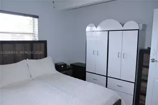 991 E 47th, Hialeah, FL 33013 - Photo 37