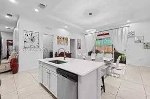 15086 SW 176th, Miami, FL 33187 - Photo 9