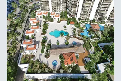 20281 E Country Club #CAB3, Aventura, FL 33180 - Photo 1