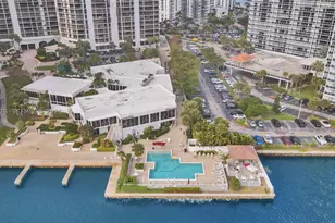 20281 E Country Club, Aventura, FL 33180 - Photo 7