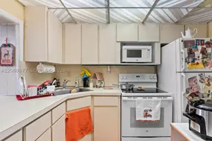 1828 SW 18th, Miami, FL 33145 - Photo 15