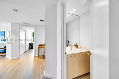 45 SW 9th #2103, Miami, FL 33130 - Photo 25