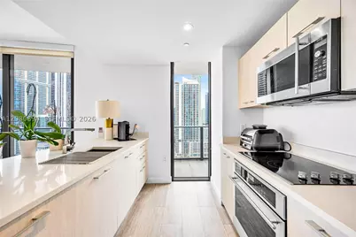 45 SW 9th #2103, Miami, FL 33130 - Photo 5