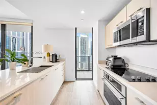 45 SW 9th, Miami, FL 33130 - Photo 5