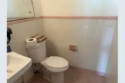 1910 N Dixie #1914, Hollywood, FL 33020 - Photo 5