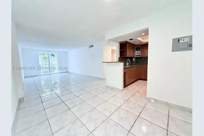 720 Collins #204, Miami Beach, FL 33139 - Photo 3