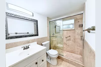 720 Collins #204, Miami Beach, FL 33139 - Photo 9