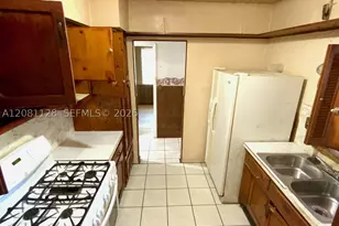 651 Jann, Opa Locka, FL 33054 - Photo 7