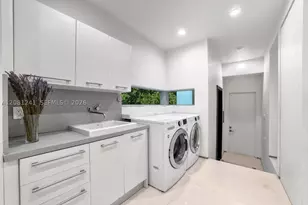 9407 E Broadview, Bay Harbor Islands, FL 33154 - Photo 23