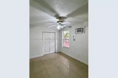 1045 SW 4th #2, Miami, FL 33130 - Photo 11