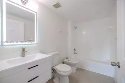 17350 NW 67th #301, Hialeah, FL 33015 - Photo 13
