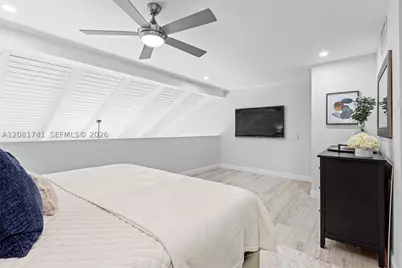 1699 W Fairway, Pembroke Pines, FL 33026 - Photo 13
