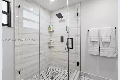 1699 W Fairway, Pembroke Pines, FL 33026 - Photo 17