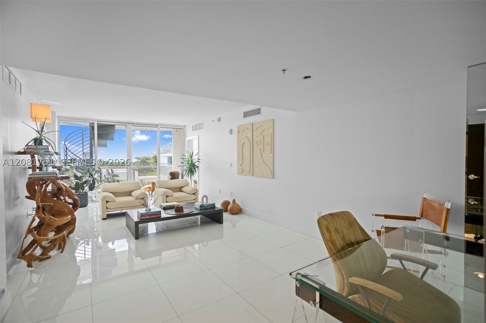 2155 Washington #601 - 2155 Washington #601, Miami Beach, FL 33139 Luxury Property | Jose Angel Pina