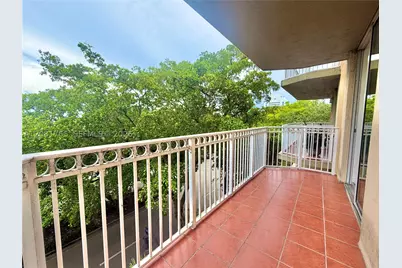 1650 Coral #504, Miami, FL 33145 - Photo 19