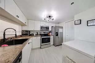 555 NE 15th, Miami, FL 33132 - Photo 3