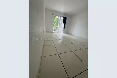 5755 W 20th #201, Hialeah, FL 33012 - Photo 19