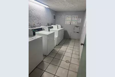 5755 W 20th #201, Hialeah, FL 33012 - Photo 21
