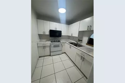 5755 W 20th #201, Hialeah, FL 33012 - Photo 17