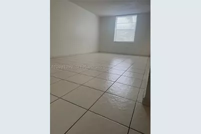 5755 W 20th #201, Hialeah, FL 33012 - Photo 11
