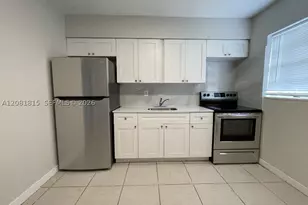 821 NW 7th, Hallandale Beach, FL 33009 - Photo 5