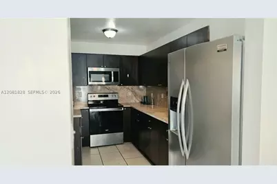 113 NE 12th #113, Homestead, FL 33030 - Photo 3