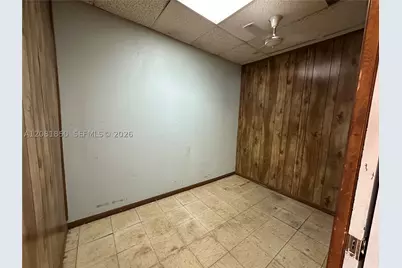 17122 W Dixie, North Miami Beach, FL 33160 - Photo 5