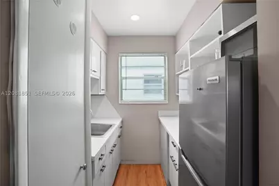 200 76th #56, Miami Beach, FL 33141 - Photo 9