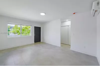 505 SW 7th #6, Miami, FL 33130 - Photo 3