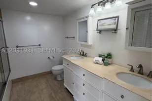 1000 Parkview, Hallandale Beach, FL 33009 - Photo 17