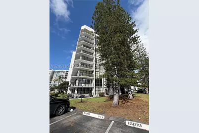 1000 Parkview #531, Hallandale Beach, FL 33009 - Photo 33