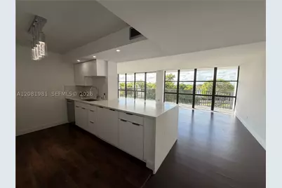 1000 Parkview #531, Hallandale Beach, FL 33009 - Photo 25