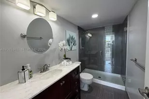 1000 Parkview, Hallandale Beach, FL 33009 - Photo 15