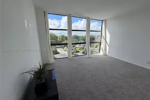 1000 Parkview, Hallandale Beach, FL 33009 - Photo 13