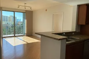 110 Washington Ave, Miami Beach, FL 33139 - Photo 1
