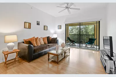 2727 Anzio Court #307, Palm Beach Gardens, FL 33410 - Photo 5