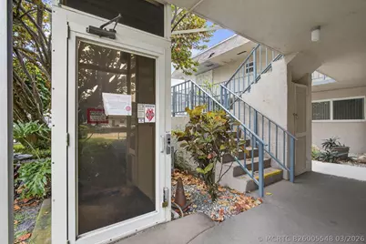 202 Oxford 200, West Palm Beach, FL 33417 - Photo 17