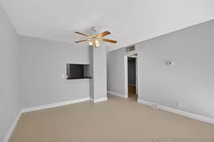 1432 S Lakeside Dr, Lake Worth, FL 33460 - Photo 21