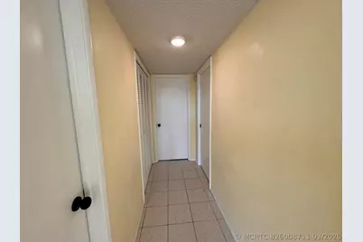 901 Cypress Terrace #103, Pompano Beach, FL 33069 - Photo 19