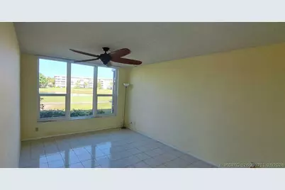901 Cypress Terrace #103, Pompano Beach, FL 33069 - Photo 9
