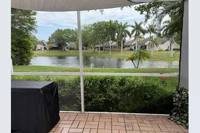 1120 W Lakes Drive, Deerfield Beach, FL 33442 - Photo 23