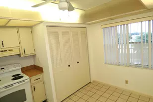 357 N Rock Island Rd, Margate, FL 33063 - Photo 9