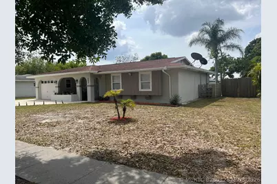 262 NE Floresta Drive, Port Saint Lucie, FL 34983 - Photo 5
