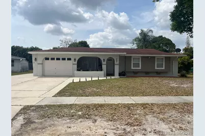 262 NE Floresta Drive, Port Saint Lucie, FL 34983 - Photo 3