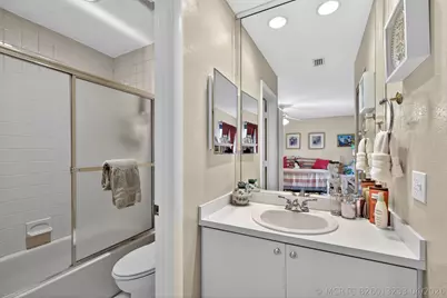 837 NW 47th Street, Deerfield Beach, FL 33064 - Photo 15