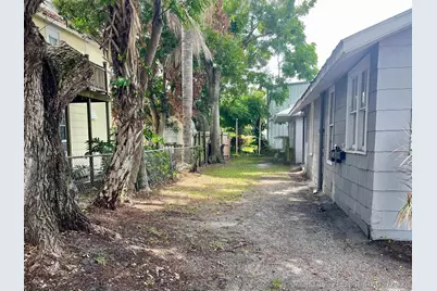 1135 17th Place, Vero Beach, FL 32960 - Photo 9