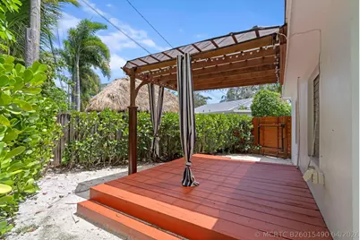 338 Princeton Drive, Lake Worth, FL 33460 - Photo 27