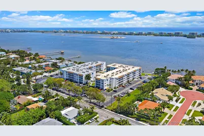 1516 S Lakeside Drive #106, Lake Worth, FL 33460 - Photo 1